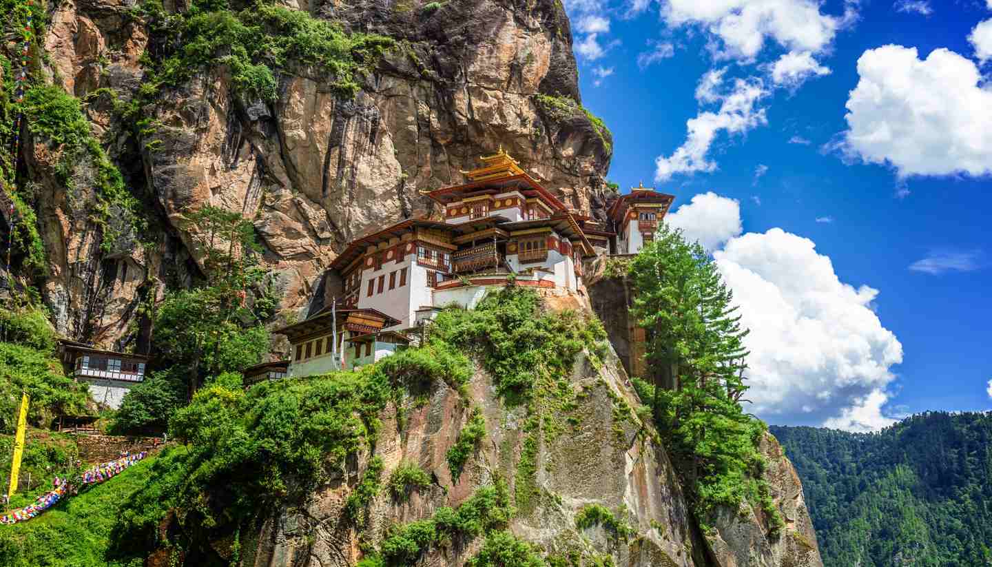 Discover the Enchanting Beauty of Bhutan